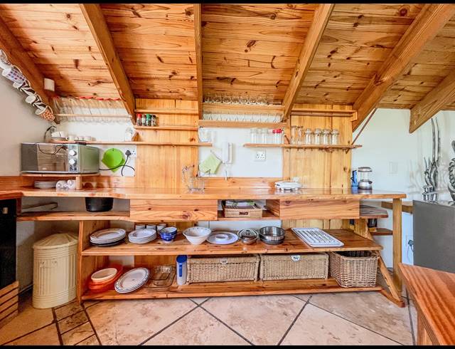 1 BEDROOM APARTMENT TO LET IN PINELANDS